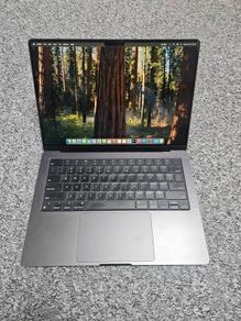 Macbook Pro 14 inch M3 Pro 18GB/1TB 12-core cpu 18-core gpu