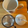 Beautiful Christmas mug with strainer Brand New Image 3
