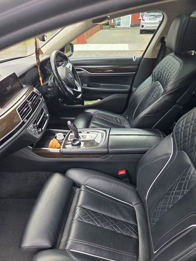BMW 7-Series 2019