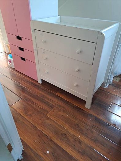 changing unit