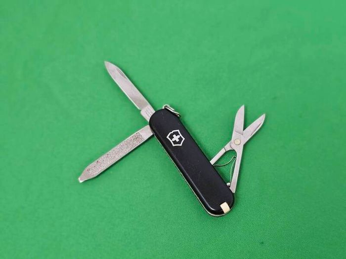 Victorinox Swiss Army Knife Lot