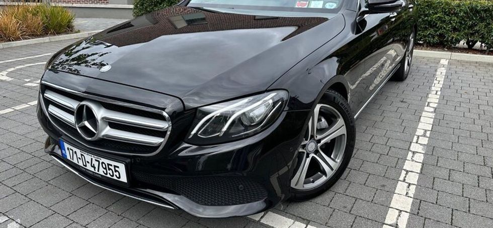 Mercedes E220d Avantgarde | PANORAMIC ROOF |