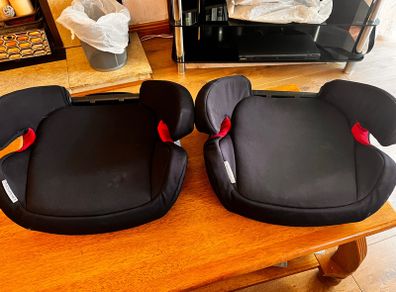 2x Child Booster seats