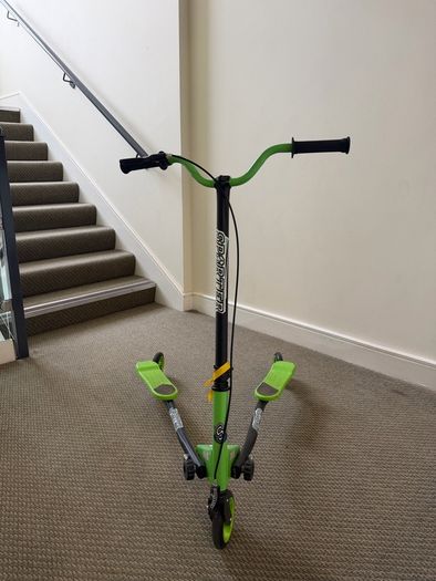 micro scooter, foldable scooter, flicker