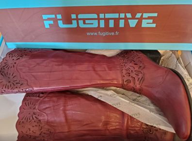 Ladies Tall boots Suede leather  rouge perforated French Fugitive new boxed size 5 & 6 bank holiday sale