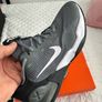 Nike casual trainers. Image 4