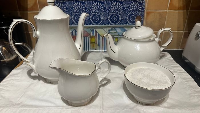 Fine bone china Duchess