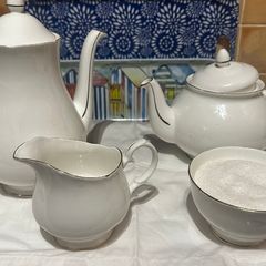 Fine bone china Duchess