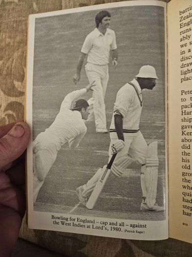 Boycott The Autobiography.  Geoffrey Boycott. Charnwood Large Type. Hardback In Good Condition.  See Photos For Same.
