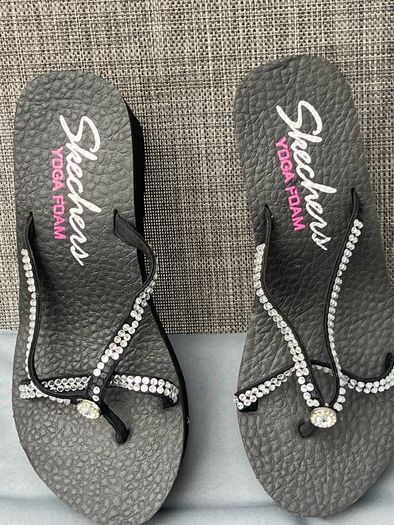 Ladies sandal's size 5