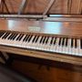 Piano upright
