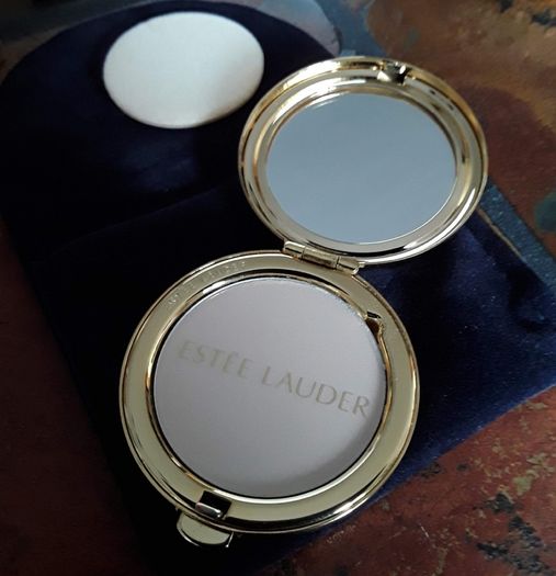 Vintage Estee Lauder "Love Knot" Collectible Compact