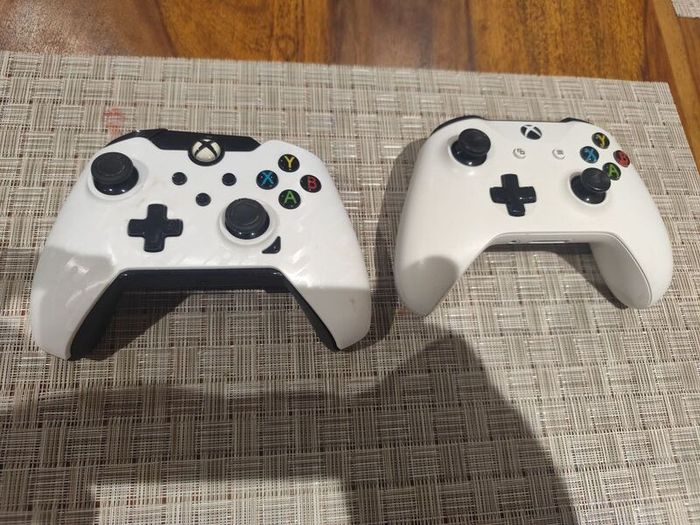 Xbox controllers for parts or repair
