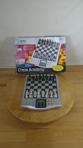 RYO Chess Academy Talking Computer Chess Game w/ Voice Teaching System Magnetic Boxed
