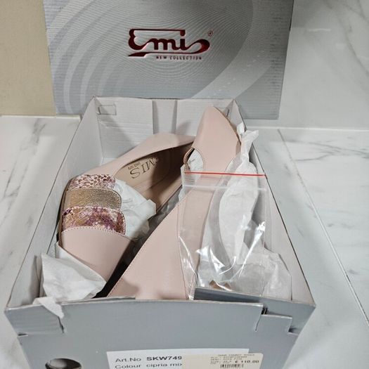 Emis new collection court pink medium heel leather shoes UK 6.5 EU 40 new & boxed