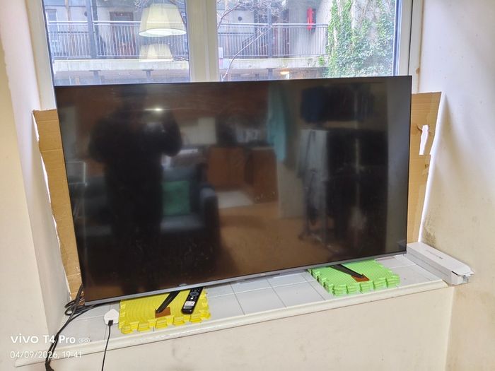 Household Items Bundle : TV, Air Fryer, Gym Set, Kitchen Appliances