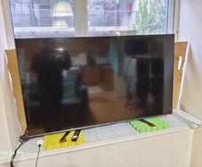 Household Items Bundle : TV, Air Fryer, Gym Set, Kitchen Appliances