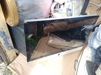 Imac 27 inch broken screen for repair or parts