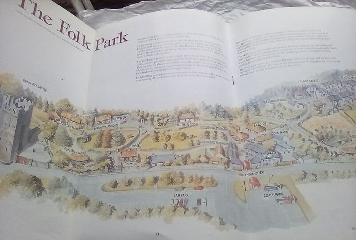 Book: Bunratty Castle & Folk Park (postage included)