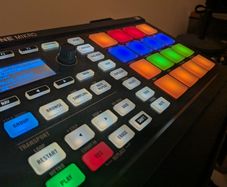 Maschine Mikro mk2 sampler