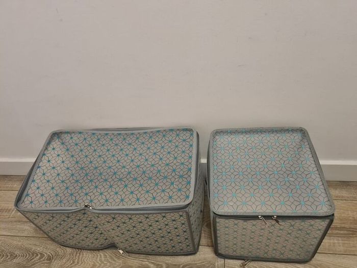 2 Clever Polka Clothes Storage Bags