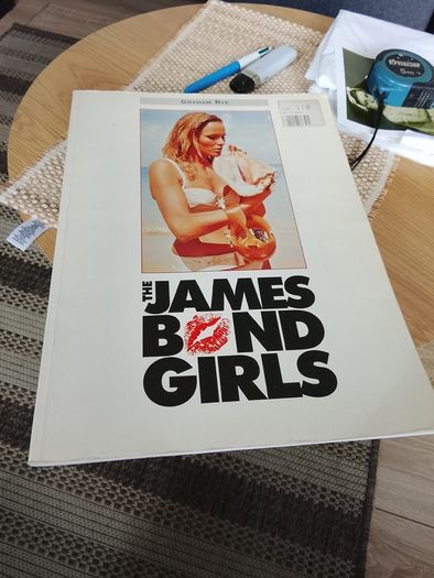 James Bond/ Cinema Retro