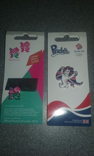 Official product of London 2012 pin