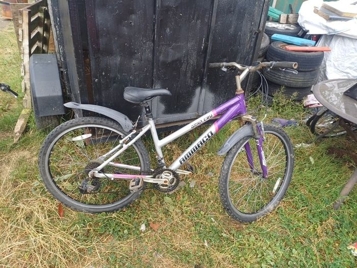 mountain bikes ladys/men's/teenagers