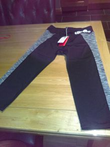 Women's Ellesse capri pants.