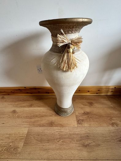 Tall vase / Display