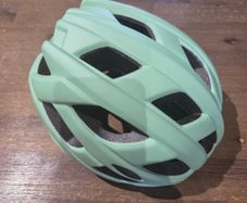 Bicycle helmet