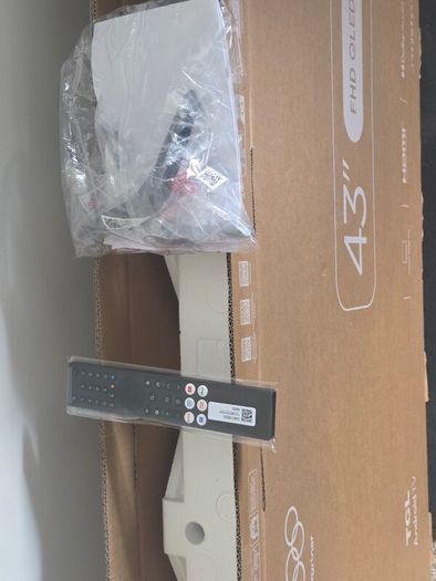 43" TCL tv for sale