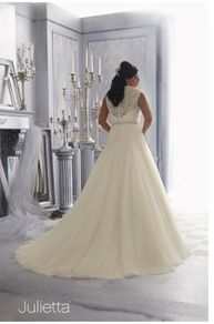 New Wedding Dress UK26 plus size
