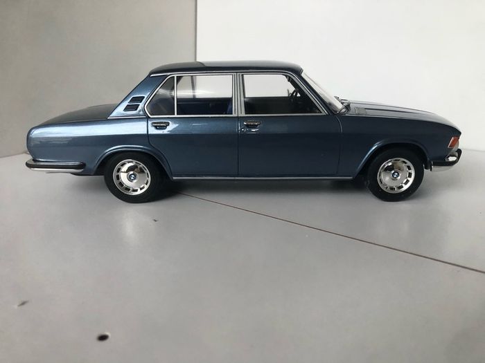 model cars Autoart, minichamps, Otto, Norev etc