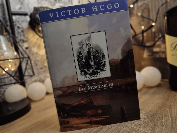 Les Miserables ! by Victor Hugo ! Hardcover ! 1993 ! by  Blitz Editions !!