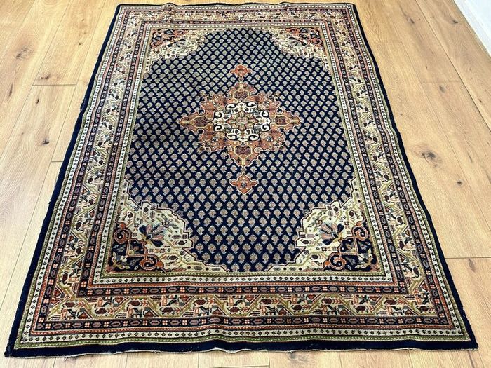 P.ersian Rug Blue Sarok ( 200 x 131cm) (SASml)