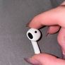 AirPods 4 ANC -right ear bud Image 3