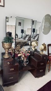 Vintage Dresser  Vanity Set
