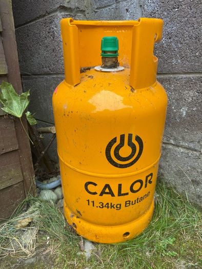 full gas cylinder