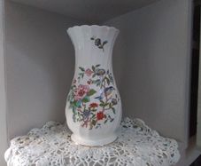 Large Aynsley Pembroke Vase