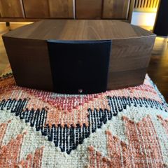 Kef Iq2c
