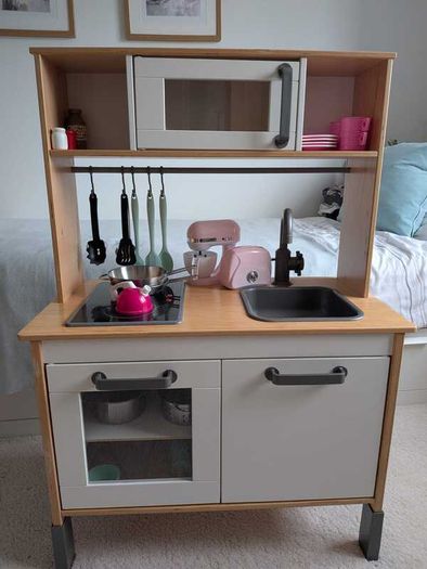 Kids kitchen and accessories