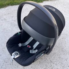 Cybex Car Seat with Base Z Black