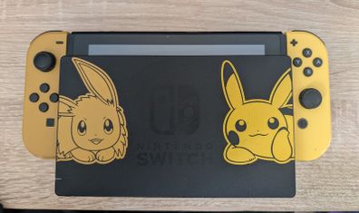 Nintendo Switch Pikachu & Eevee Edition