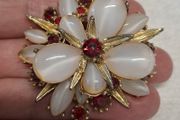 Vintage brooch opalite and garnets