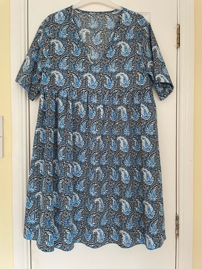 Tunic Short Sleeve Blue Size 14