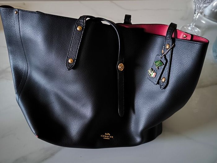 hand bag Coach Lora 30 Tote Bag - Authentic - Black