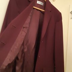 Burgundy / Plum Blazer 10/12 Tailored