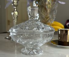 Vintage Cavan crystal Candy dish w lid