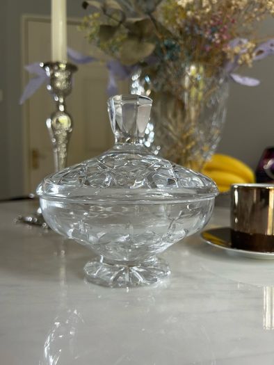 Vintage Cavan crystal Candy dish w lid